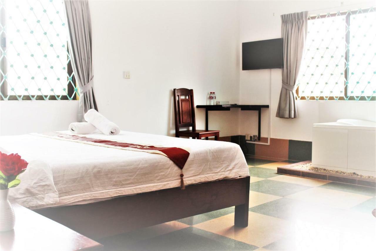 Latinos Hostel Siem Reap Extérieur photo